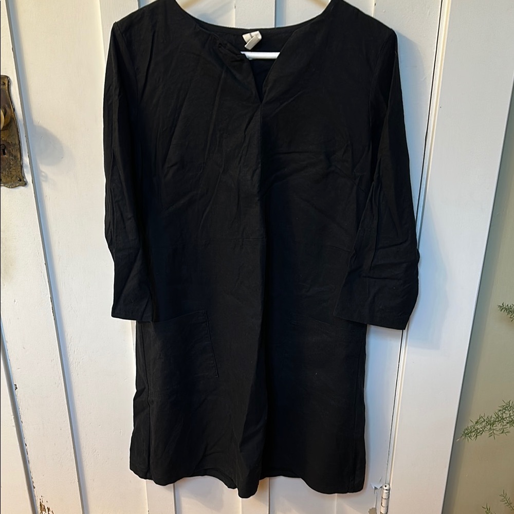 Smoking Lily Tunic